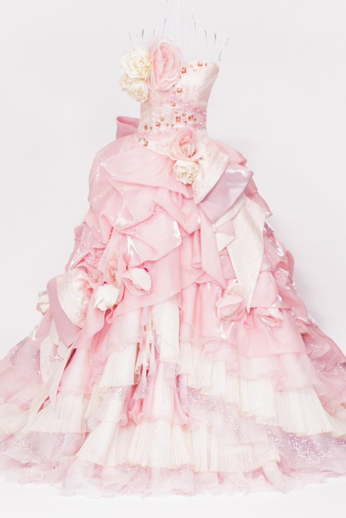 豪華ピンクドレス